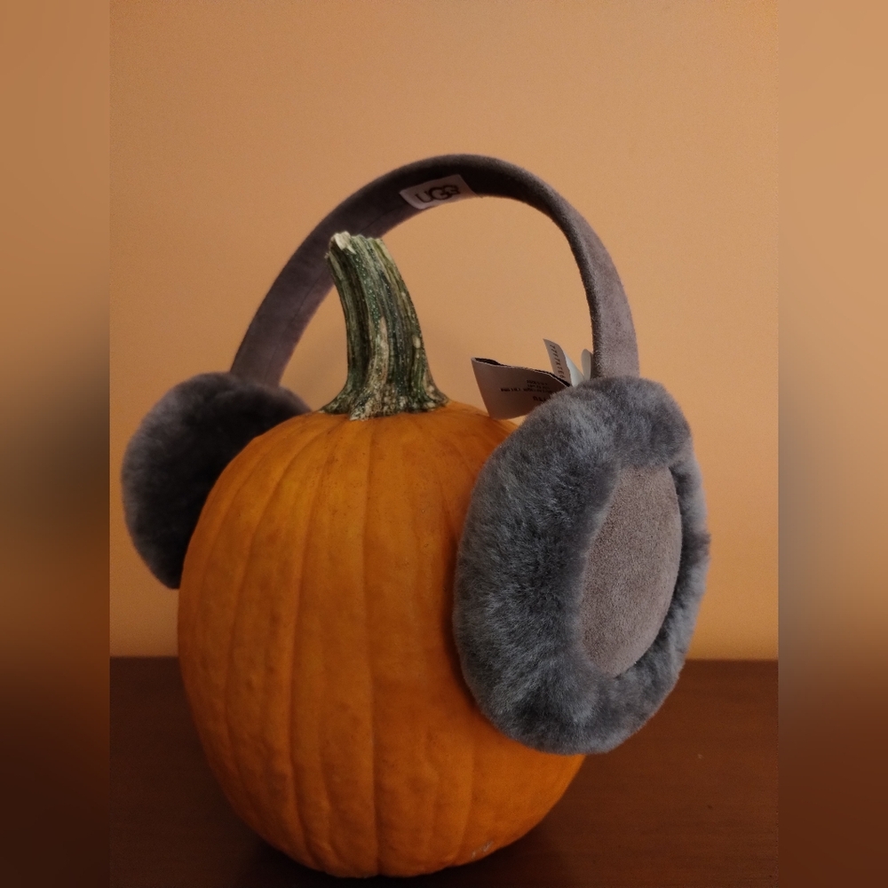 Ugg ear muffs grey never wore